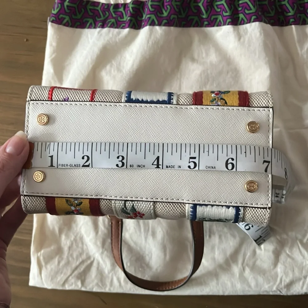 Tory Burch Emerson Satchel - Picture 10 of 11